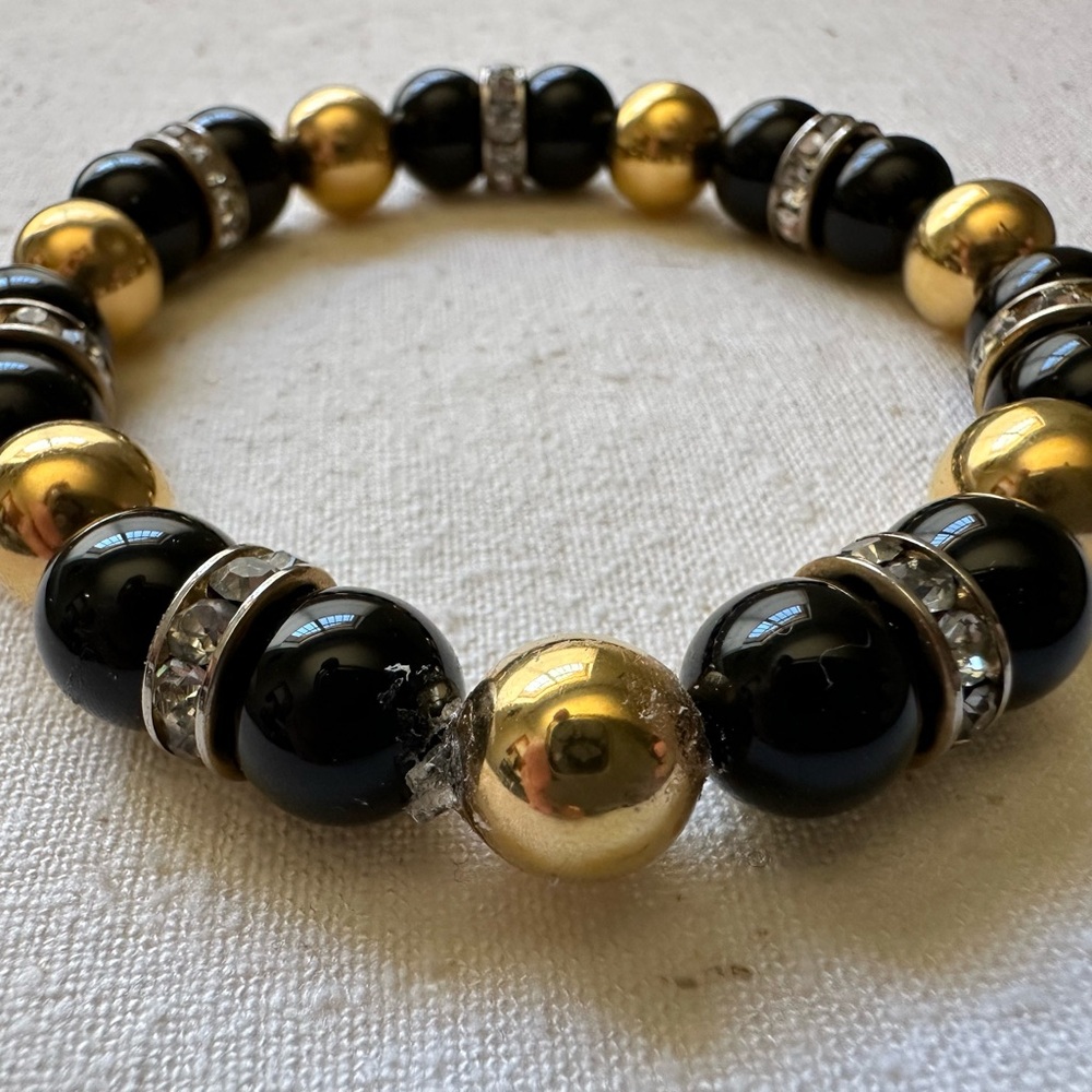 Elegant Black Onyx and Gold Beaded Bracelet with Rhinestone Roundels
